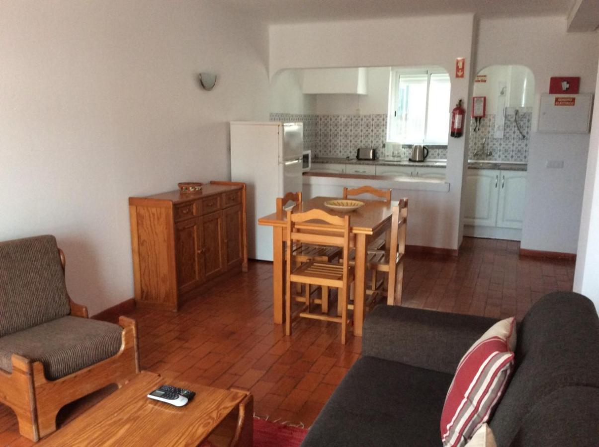 Apartamentos Salema Praia Club Экстерьер фото