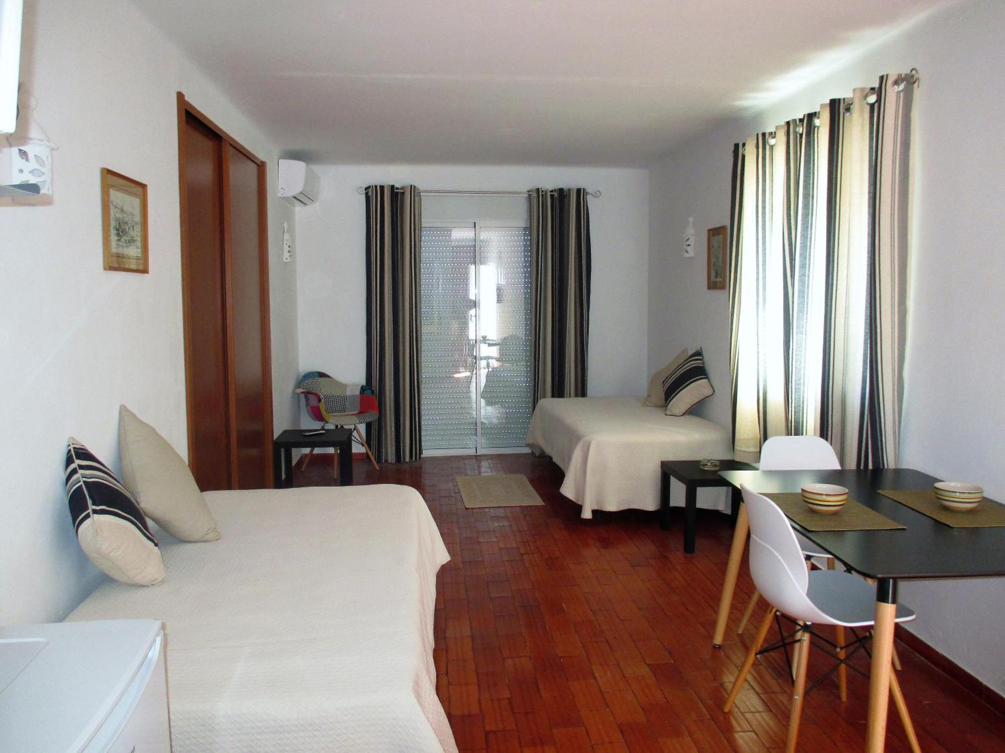 Apartamentos Salema Praia Club Экстерьер фото