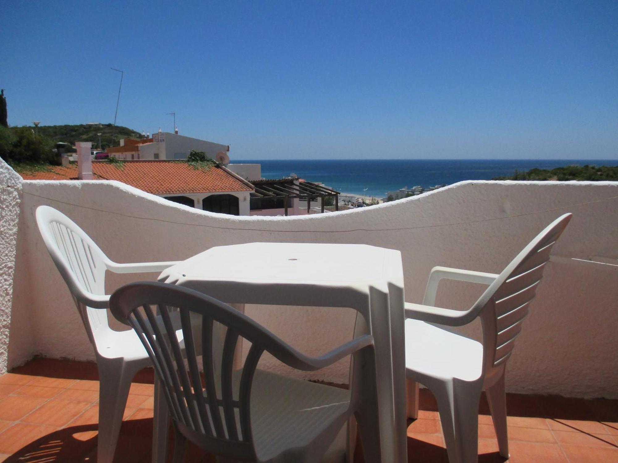 Apartamentos Salema Praia Club Экстерьер фото