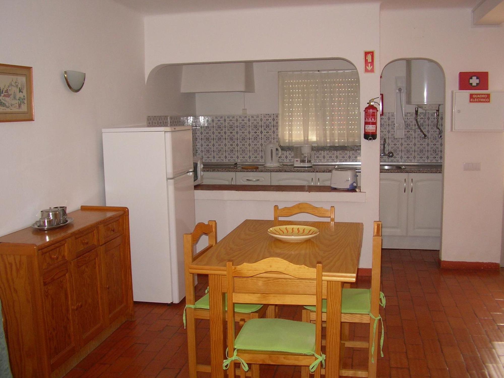 Apartamentos Salema Praia Club Экстерьер фото