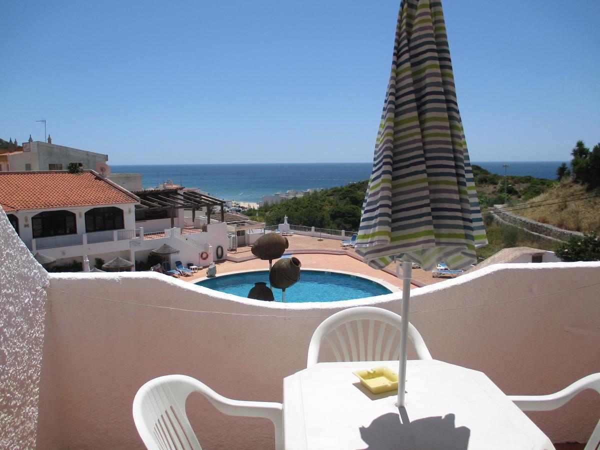 Apartamentos Salema Praia Club Экстерьер фото